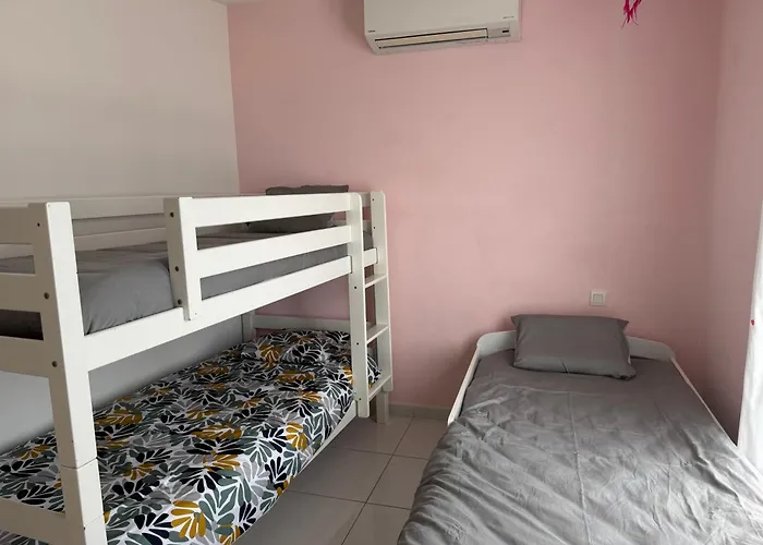 וילה Avec Piscine Landorthe